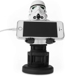 خرید عروسک نگهدارنده کنترلر و موبایل- به همراه کابل شارژ دو متری - مدل Storm Trooper از Star Wars